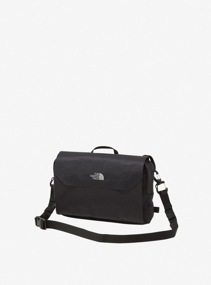 フロントアクセサリーポケット